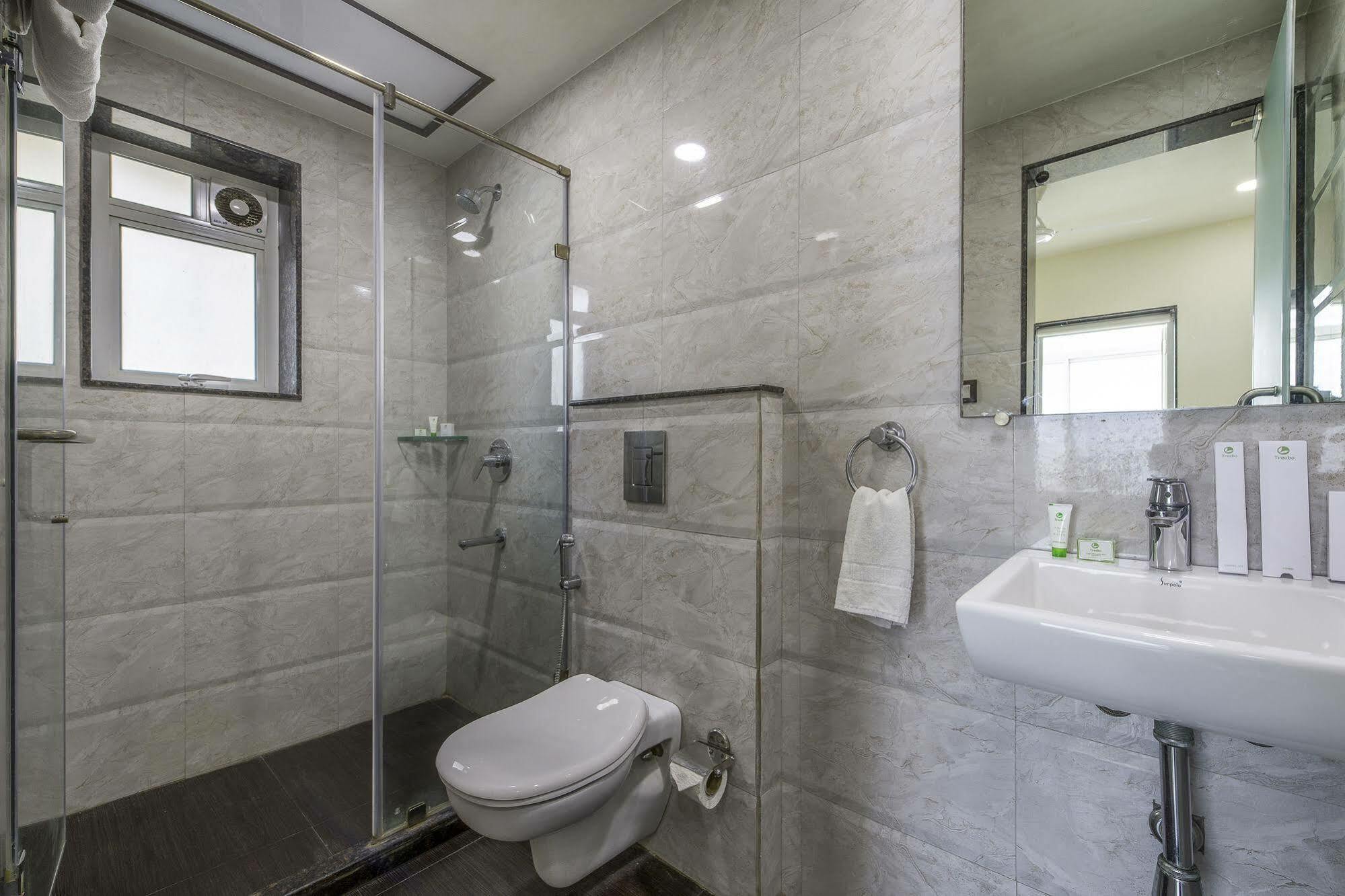 Oyo 16703 Hotel The Platinum Kalkuta Zewnętrze zdjęcie