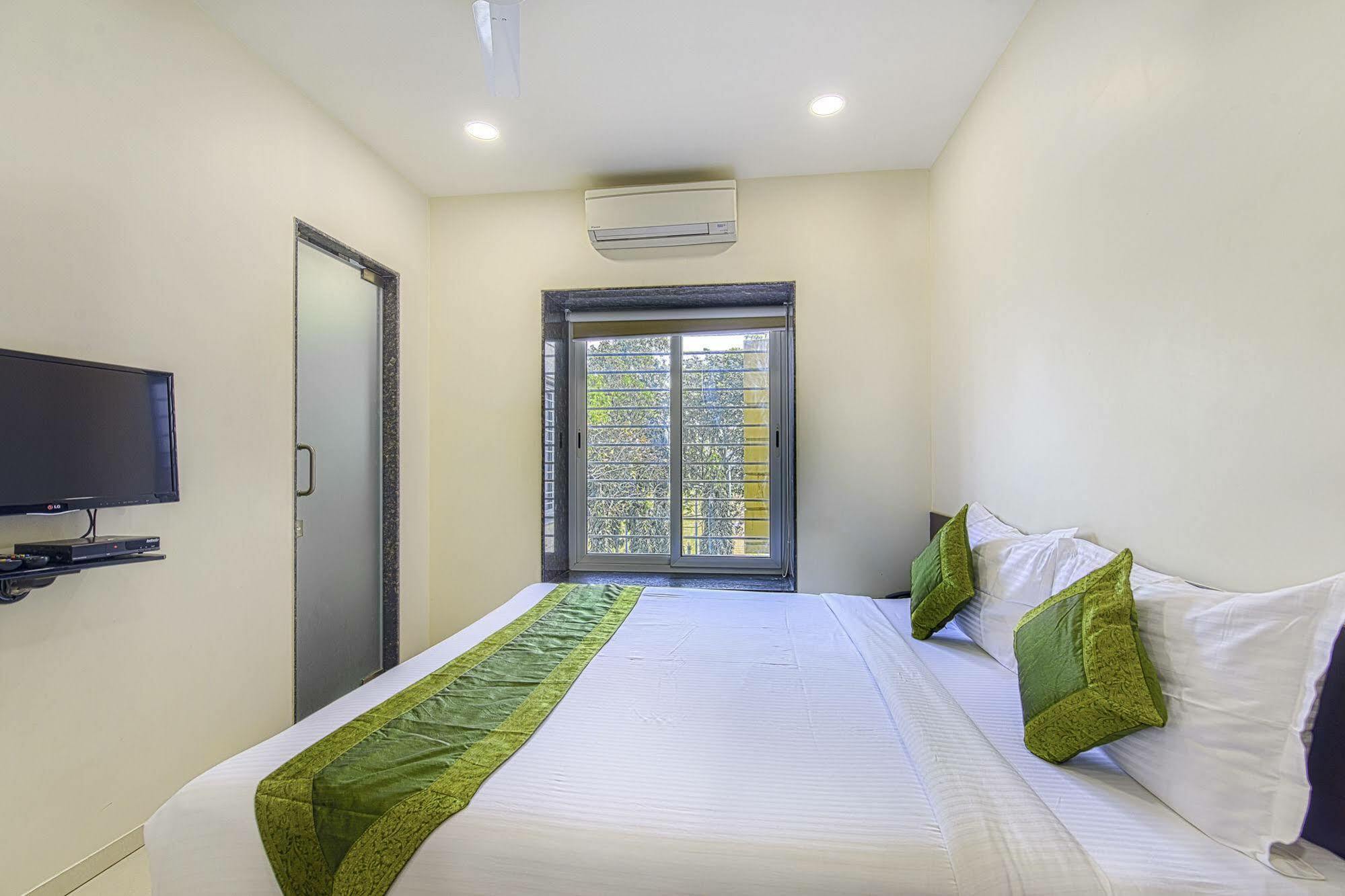 Oyo 16703 Hotel The Platinum Kalkuta Zewnętrze zdjęcie