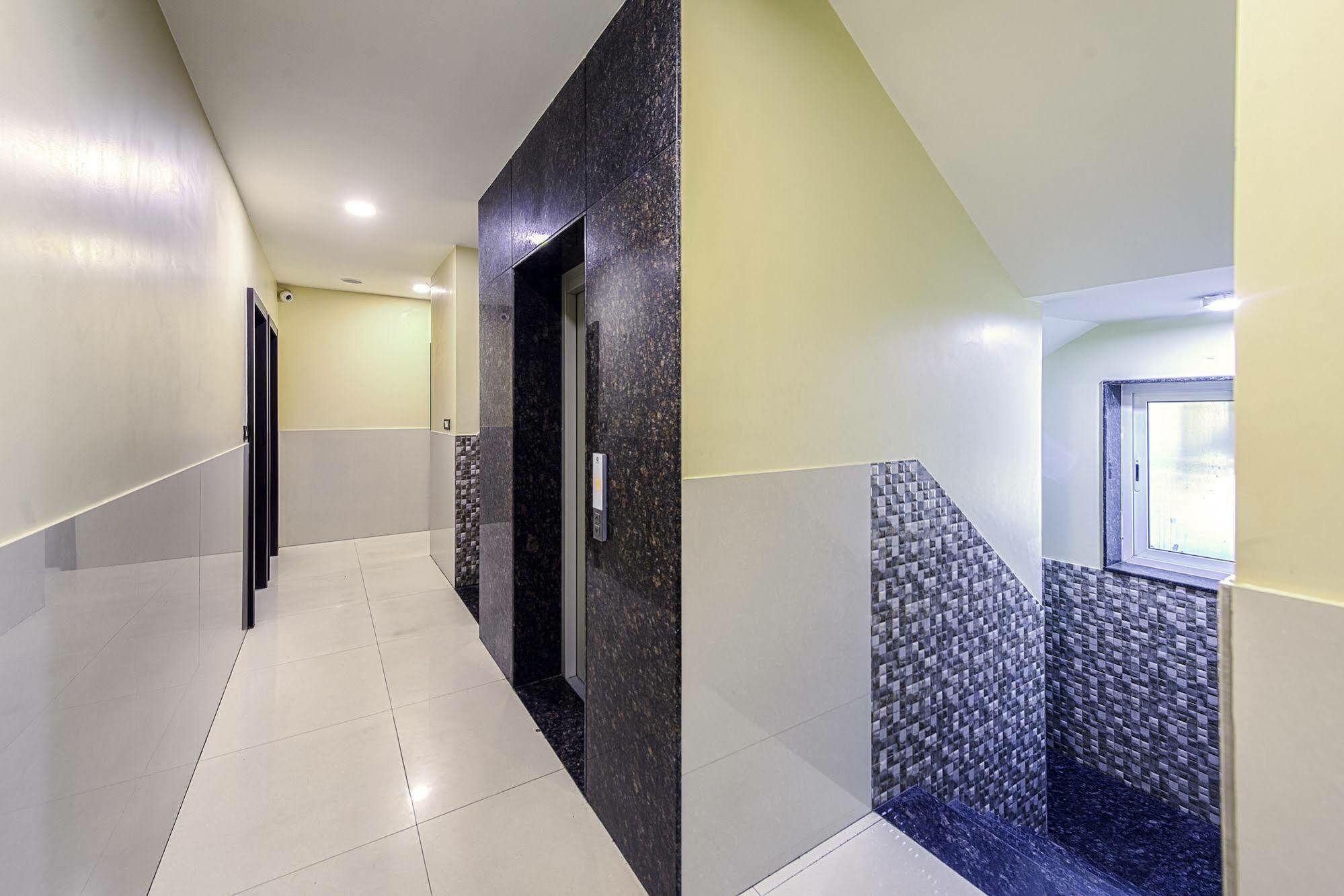 Oyo 16703 Hotel The Platinum Kalkuta Zewnętrze zdjęcie